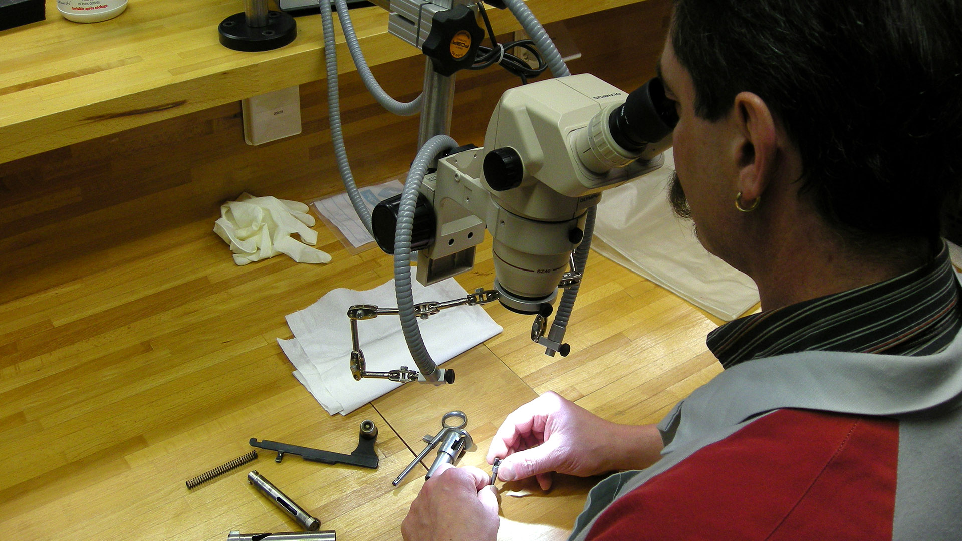 Michel Braekman restauration Objet scientifique théodolite