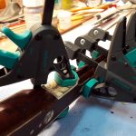 Refixage avec deux adhésifs différents