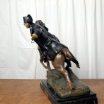 Peinture à l'huile illusionniste façon bronze patiné