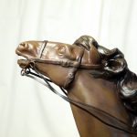 Peinture à l'huile illusionniste façon bronze patiné, détail