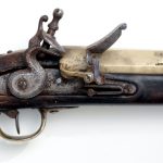 Détail de la platine après restauration