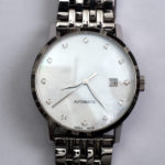 Mouvement ETA 2824, boîte acier, vis bleuies, cadran en nacre